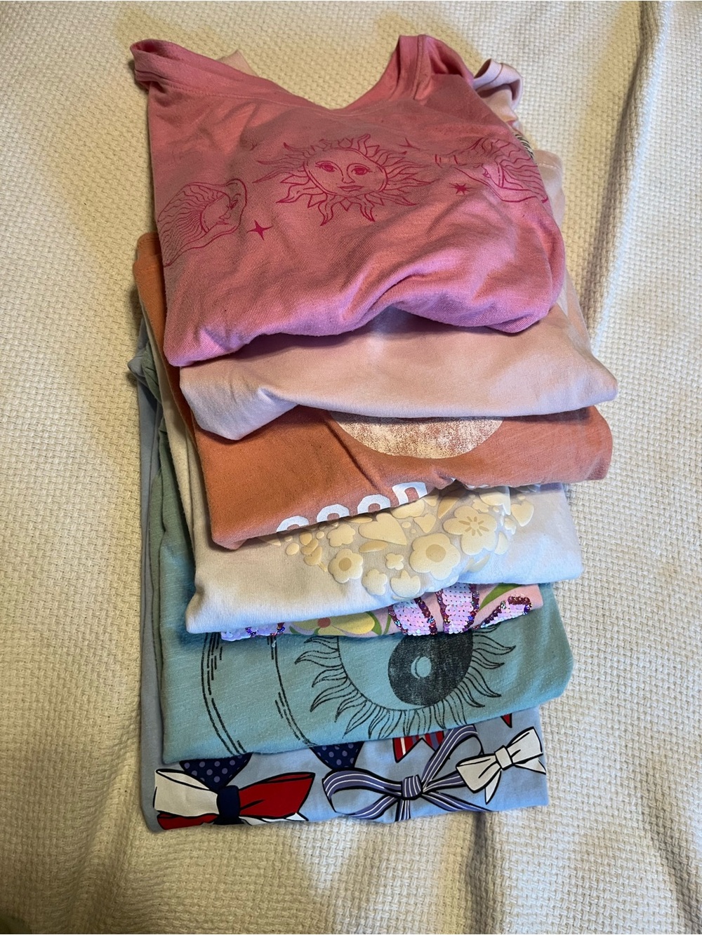 girls xl T-shirt's   11 count